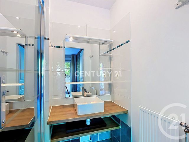 Appartement F4 à vendre - 4 pièces - 80.06 m2 - AUBAGNE - 13 - PROVENCE-ALPES-COTE-D-AZUR - Century 21 Agence Beaumond