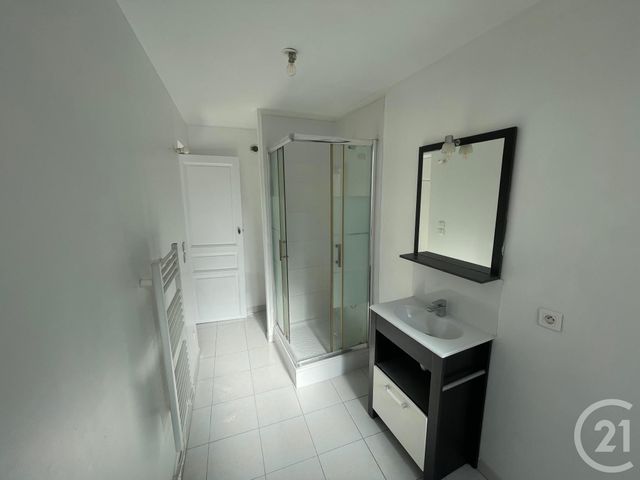 Appartement T2 à louer - 2 pièces - 42.11 m2 - AUBAGNE - 13 - PROVENCE-ALPES-COTE-D-AZUR - Century 21 Agence Beaumond