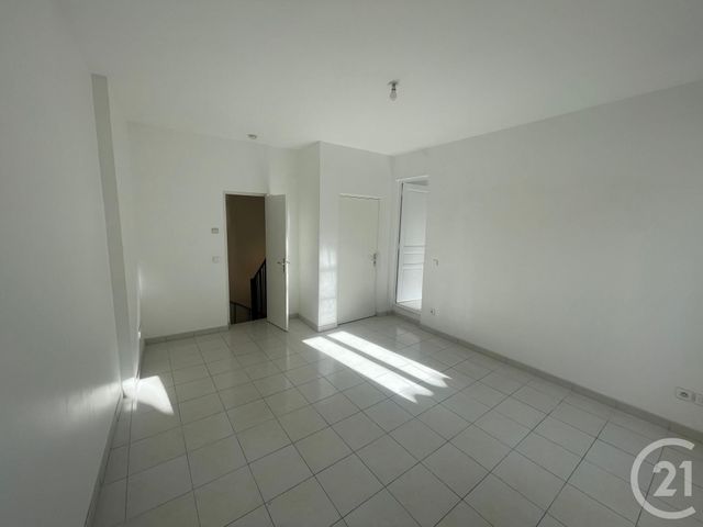 Appartement T2 à louer - 2 pièces - 42.11 m2 - AUBAGNE - 13 - PROVENCE-ALPES-COTE-D-AZUR - Century 21 Agence Beaumond