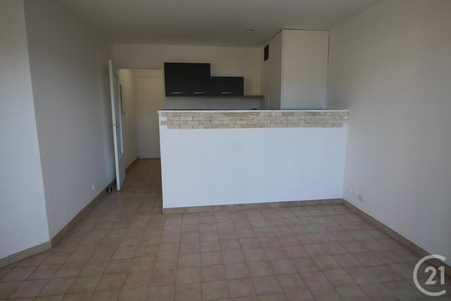 Appartement Studio à louer - 1 pièce - 27.09 m2 - AUBAGNE - 13 - PROVENCE-ALPES-COTE-D-AZUR - Century 21 Agence Beaumond