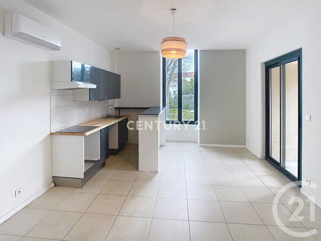 Appartement T2 à louer - 2 pièces - 37.92 m2 - LA CIOTAT - 13 - PROVENCE-ALPES-COTE-D-AZUR - Century 21 Agence Beaumond