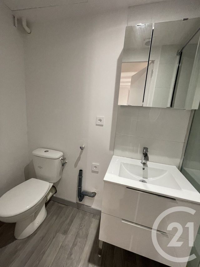 Appartement T1 à louer - 1 pièce - 23.12 m2 - AUBAGNE - 13 - PROVENCE-ALPES-COTE-D-AZUR - Century 21 Agence Beaumond