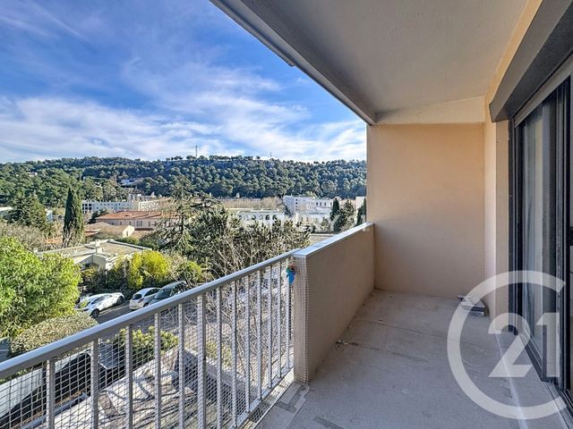 Appartement Studio à louer CARNOUX EN PROVENCE