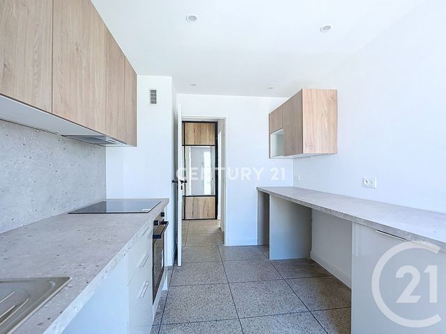 Appartement à vendre - 5 pièces - 80.34 m2 - LA PENNE SUR HUVEAUNE - 13 - PROVENCE-ALPES-COTE-D-AZUR - Century 21 Agence Beaumond