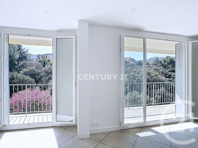 Appartement à vendre - 5 pièces - 80.34 m2 - LA PENNE SUR HUVEAUNE - 13 - PROVENCE-ALPES-COTE-D-AZUR - Century 21 Agence Beaumond