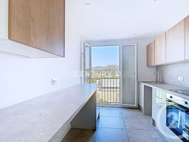 Appartement F4/5 à vendre - 5 pièces - 80.34 m2 - LA PENNE SUR HUVEAUNE - 13 - PROVENCE-ALPES-COTE-D-AZUR - Century 21 Agence Beaumond