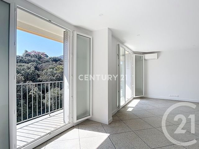 Appartement F4/5 à vendre - 5 pièces - 80.34 m2 - LA PENNE SUR HUVEAUNE - 13 - PROVENCE-ALPES-COTE-D-AZUR - Century 21 Agence Beaumond