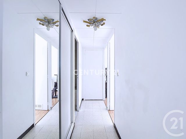 Appartement F3 à vendre - 3 pièces - 74.2 m2 - AUBAGNE - 13 - PROVENCE-ALPES-COTE-D-AZUR - Century 21 Agence Beaumond