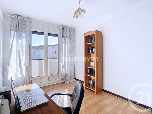 Appartement F3 à vendre - 3 pièces - 74.2 m2 - AUBAGNE - 13 - PROVENCE-ALPES-COTE-D-AZUR - Century 21 Agence Beaumond
