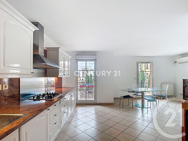 Appartement F3 à vendre - 3 pièces - 67.43 m2 - AUBAGNE - 13 - PROVENCE-ALPES-COTE-D-AZUR - Century 21 Agence Beaumond