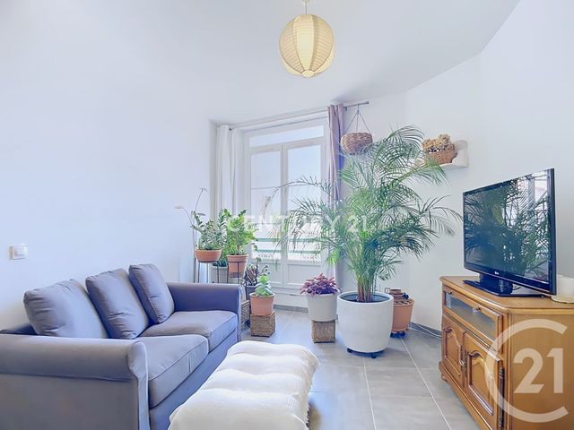 Appartement F3 à vendre - 3 pièces - 55.3 m2 - AUBAGNE - 13 - PROVENCE-ALPES-COTE-D-AZUR - Century 21 Agence Beaumond