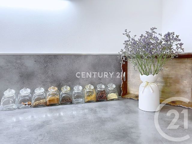 Appartement F3 à vendre - 3 pièces - 55.3 m2 - AUBAGNE - 13 - PROVENCE-ALPES-COTE-D-AZUR - Century 21 Agence Beaumond