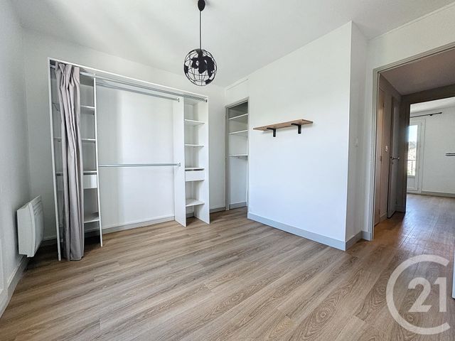 Appartement T3 à louer - 3 pièces - 52.8 m2 - AUBAGNE - 13 - PROVENCE-ALPES-COTE-D-AZUR - Century 21 Agence Beaumond