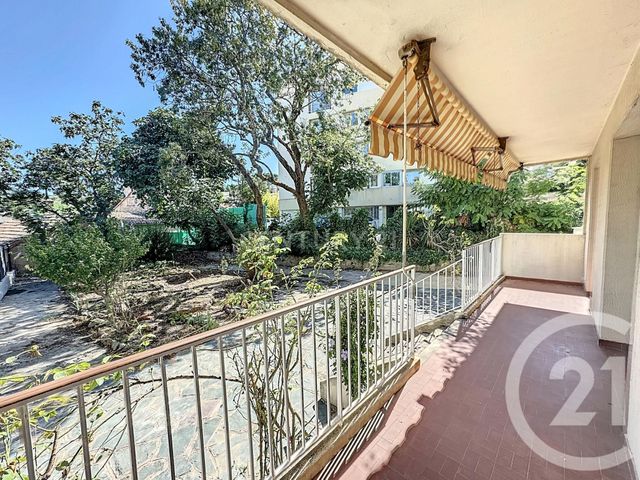 Appartement T4 à louer - 4 pièces - 76.26 m2 - AUBAGNE - 13 - PROVENCE-ALPES-COTE-D-AZUR - Century 21 Agence Beaumond