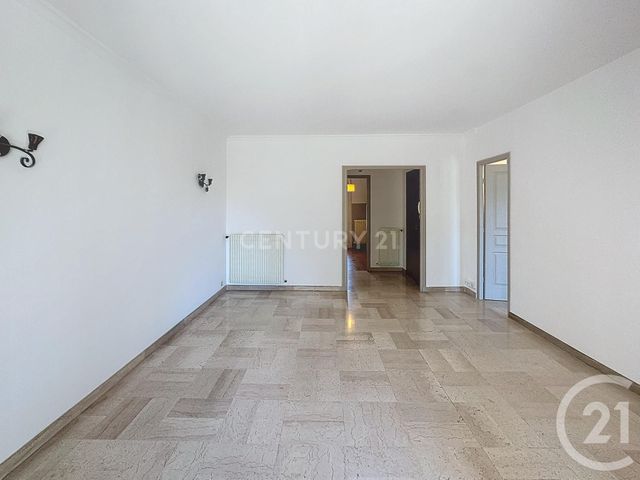 Appartement T4 à louer - 4 pièces - 76.26 m2 - AUBAGNE - 13 - PROVENCE-ALPES-COTE-D-AZUR - Century 21 Agence Beaumond