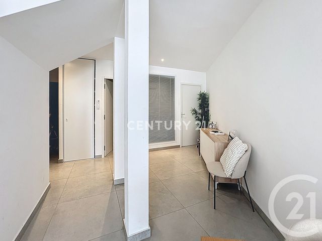 Appartement T2 à louer - 2 pièces - 59.57 m2 - MARSEILLE - 13012 - PROVENCE-ALPES-COTE-D-AZUR - Century 21 Agence Beaumond