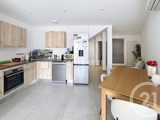 Appartement T2 à louer - 2 pièces - 59.57 m2 - MARSEILLE - 13012 - PROVENCE-ALPES-COTE-D-AZUR - Century 21 Agence Beaumond