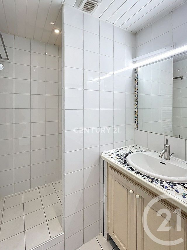 Appartement T2 à louer - 2 pièces - 40.61 m2 - AUBAGNE - 13 - PROVENCE-ALPES-COTE-D-AZUR - Century 21 Agence Beaumond