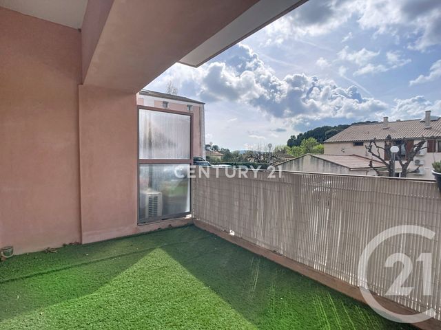 Appartement T3 à vendre - 3 pièces - 73.71 m2 - ROQUEVAIRE - 13 - PROVENCE-ALPES-COTE-D-AZUR - Century 21 Agence Beaumond