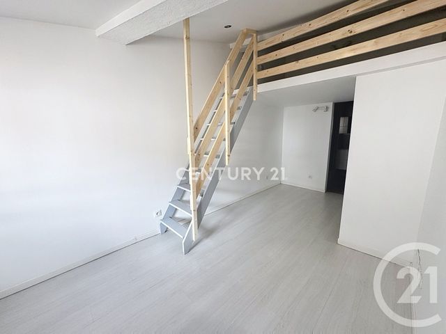 Appartement T1 à louer - 1 pièce - 26.06 m2 - AUBAGNE - 13 - PROVENCE-ALPES-COTE-D-AZUR - Century 21 Agence Beaumond