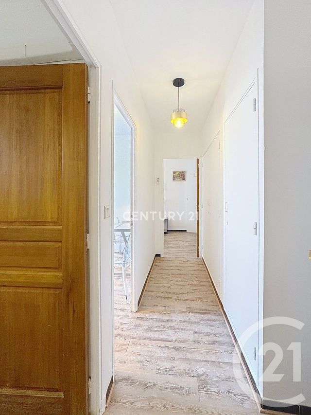 Appartement T3 à louer - 3 pièces - 70.7 m2 - AUBAGNE - 13 - PROVENCE-ALPES-COTE-D-AZUR - Century 21 Agence Beaumond