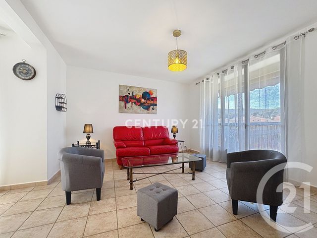 Appartement T3 à louer - 3 pièces - 70.7 m2 - AUBAGNE - 13 - PROVENCE-ALPES-COTE-D-AZUR - Century 21 Agence Beaumond