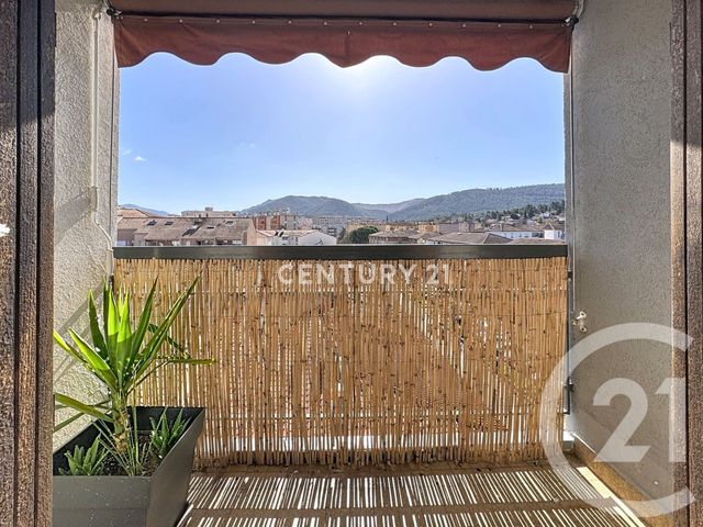 Appartement T3 à louer - 3 pièces - 70.7 m2 - AUBAGNE - 13 - PROVENCE-ALPES-COTE-D-AZUR - Century 21 Agence Beaumond