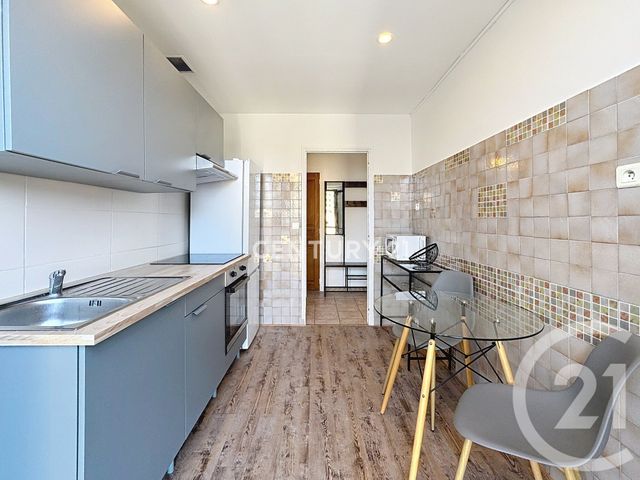 Appartement T3 à louer - 3 pièces - 70.7 m2 - AUBAGNE - 13 - PROVENCE-ALPES-COTE-D-AZUR - Century 21 Agence Beaumond