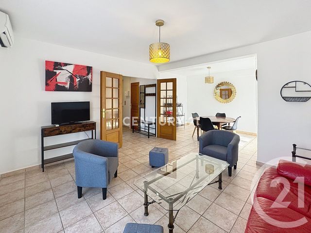 Appartement T3 à louer - 3 pièces - 70.7 m2 - AUBAGNE - 13 - PROVENCE-ALPES-COTE-D-AZUR - Century 21 Agence Beaumond
