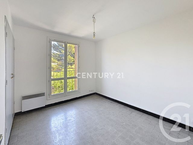 Appartement T3 à louer - 3 pièces - 52.74 m2 - AUBAGNE - 13 - PROVENCE-ALPES-COTE-D-AZUR - Century 21 Agence Beaumond