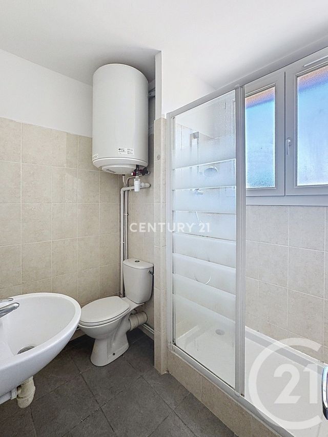 Appartement T3 à louer - 3 pièces - 52.74 m2 - AUBAGNE - 13 - PROVENCE-ALPES-COTE-D-AZUR - Century 21 Agence Beaumond