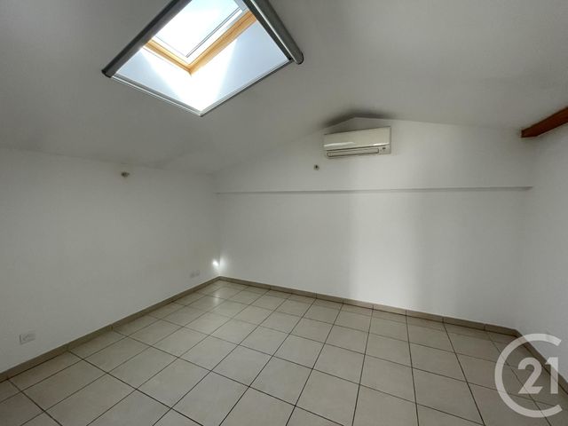 Appartement T4 à louer - 4 pièces - 116.33 m2 - LA CIOTAT - 13 - PROVENCE-ALPES-COTE-D-AZUR - Century 21 Agence Beaumond