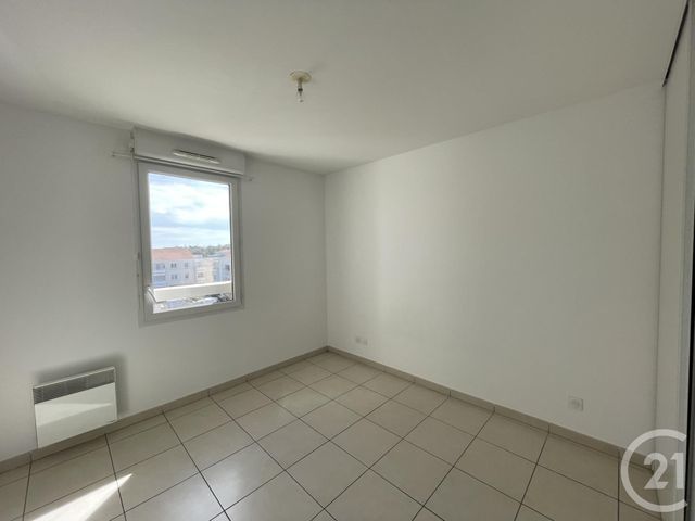 Appartement T4 à louer - 4 pièces - 116.33 m2 - LA CIOTAT - 13 - PROVENCE-ALPES-COTE-D-AZUR - Century 21 Agence Beaumond