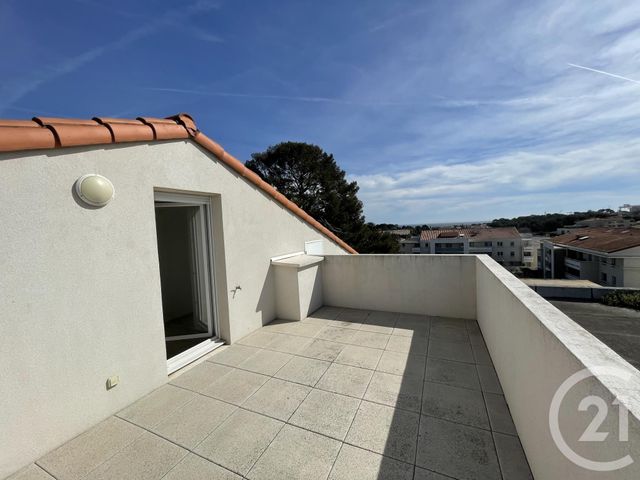 Appartement T4 à louer - 4 pièces - 116.33 m2 - LA CIOTAT - 13 - PROVENCE-ALPES-COTE-D-AZUR - Century 21 Agence Beaumond