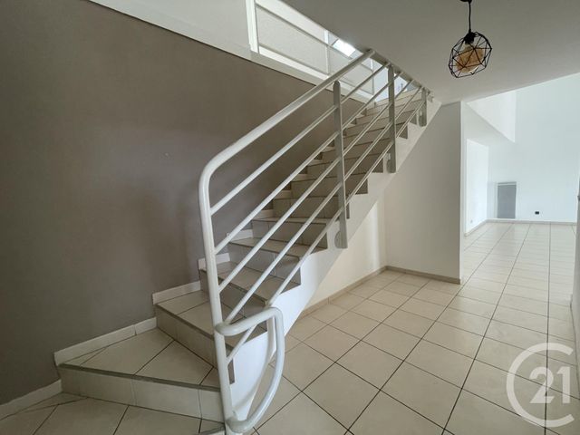 Appartement T4 à louer - 4 pièces - 116.33 m2 - LA CIOTAT - 13 - PROVENCE-ALPES-COTE-D-AZUR - Century 21 Agence Beaumond