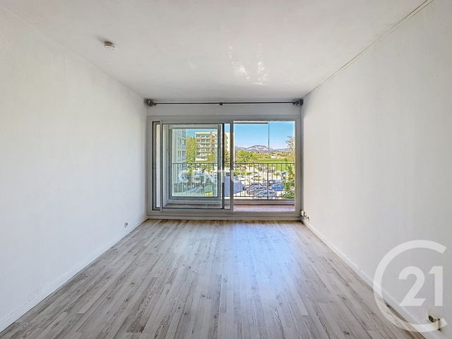 Appartement T2 à louer - 2 pièces - 38.11 m2 - AUBAGNE - 13 - PROVENCE-ALPES-COTE-D-AZUR - Century 21 Agence Beaumond