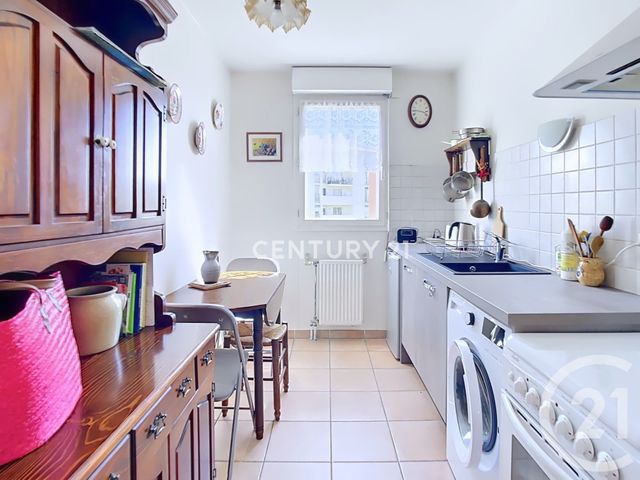 Appartement F2 à vendre - 2 pièces - 44.8 m2 - AUBAGNE - 13 - PROVENCE-ALPES-COTE-D-AZUR - Century 21 Agence Beaumond