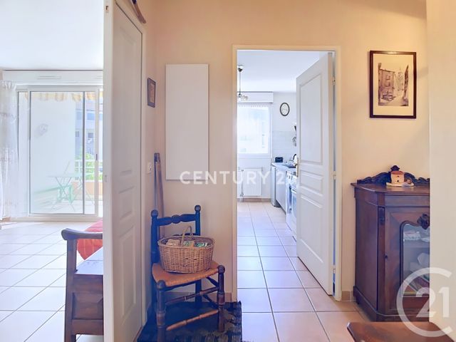 Appartement F2 à vendre - 2 pièces - 44.8 m2 - AUBAGNE - 13 - PROVENCE-ALPES-COTE-D-AZUR - Century 21 Agence Beaumond