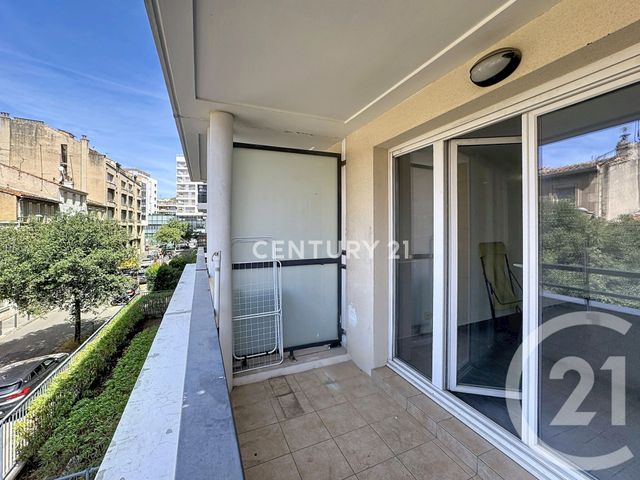 Appartement T3 à louer - 3 pièces - 60.92 m2 - MARSEILLE - 13008 - PROVENCE-ALPES-COTE-D-AZUR - Century 21 Agence Beaumond