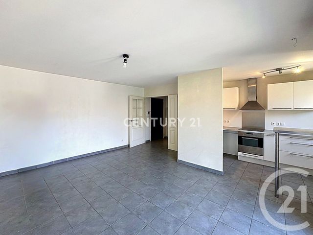 Appartement T3 à louer - 3 pièces - 60.92 m2 - MARSEILLE - 13008 - PROVENCE-ALPES-COTE-D-AZUR - Century 21 Agence Beaumond