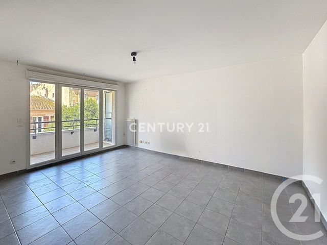 Appartement T3 à louer - 3 pièces - 60.92 m2 - MARSEILLE - 13008 - PROVENCE-ALPES-COTE-D-AZUR - Century 21 Agence Beaumond