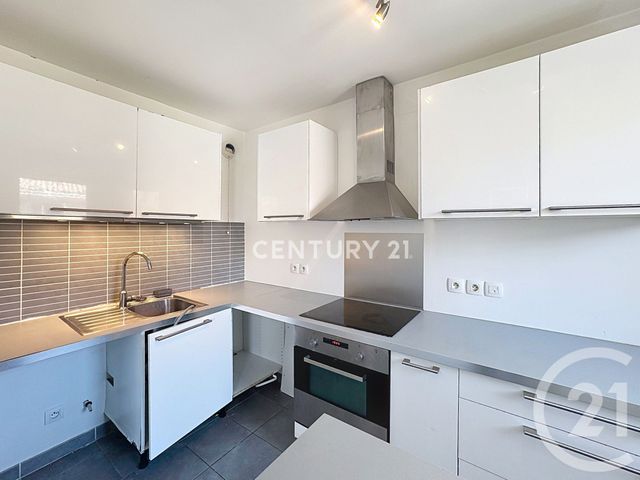Appartement T3 à louer - 3 pièces - 60.92 m2 - MARSEILLE - 13008 - PROVENCE-ALPES-COTE-D-AZUR - Century 21 Agence Beaumond