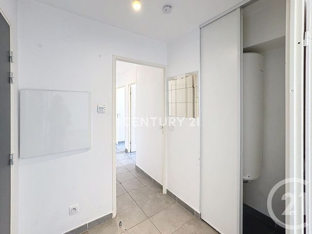 Appartement T3 à louer - 3 pièces - 60.92 m2 - MARSEILLE - 13008 - PROVENCE-ALPES-COTE-D-AZUR - Century 21 Agence Beaumond
