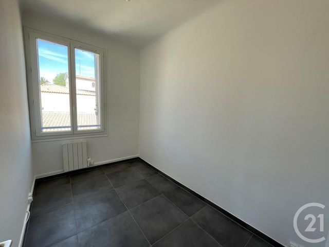 Appartement T3 à louer - 3 pièces - 52.38 m2 - AUBAGNE - 13 - PROVENCE-ALPES-COTE-D-AZUR - Century 21 Agence Beaumond