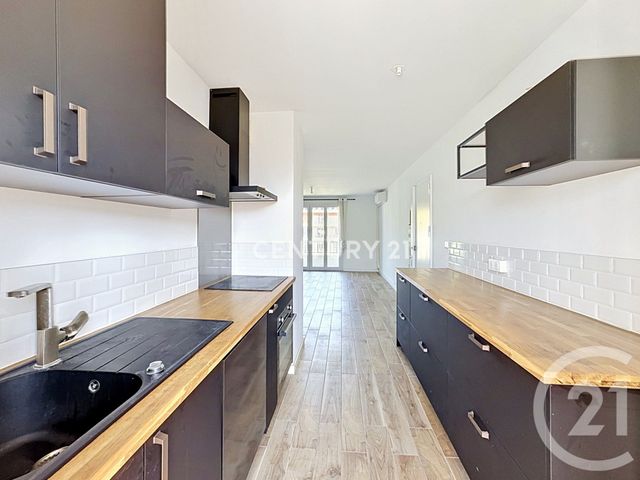 Appartement T3 à louer - 3 pièces - 59.27 m2 - AUBAGNE - 13 - PROVENCE-ALPES-COTE-D-AZUR - Century 21 Agence Beaumond