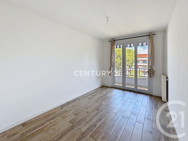 Appartement T3 à louer - 3 pièces - 59.27 m2 - AUBAGNE - 13 - PROVENCE-ALPES-COTE-D-AZUR - Century 21 Agence Beaumond