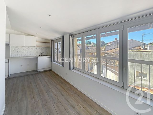 Appartement T2 à louer - 2 pièces - 34.0 m2 - AUBAGNE - 13 - PROVENCE-ALPES-COTE-D-AZUR - Century 21 Agence Beaumond