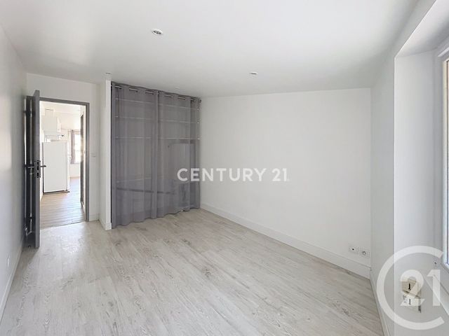Appartement T2 à louer - 2 pièces - 34.0 m2 - AUBAGNE - 13 - PROVENCE-ALPES-COTE-D-AZUR - Century 21 Agence Beaumond
