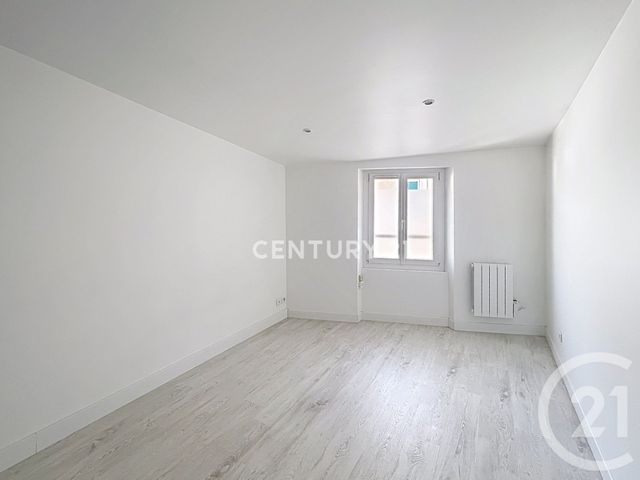 Appartement T2 à louer - 2 pièces - 34.0 m2 - AUBAGNE - 13 - PROVENCE-ALPES-COTE-D-AZUR - Century 21 Agence Beaumond