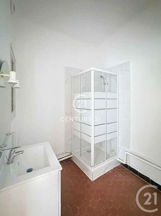 Appartement T3 à louer - 2 pièces - 51.43 m2 - AUBAGNE - 13 - PROVENCE-ALPES-COTE-D-AZUR - Century 21 Agence Beaumond